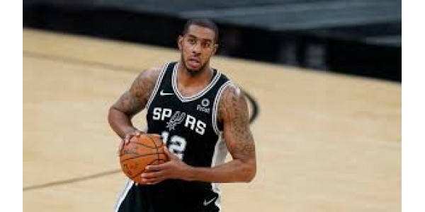 Aldridge ha giocato per i Trail Blazers per 9 stagioni